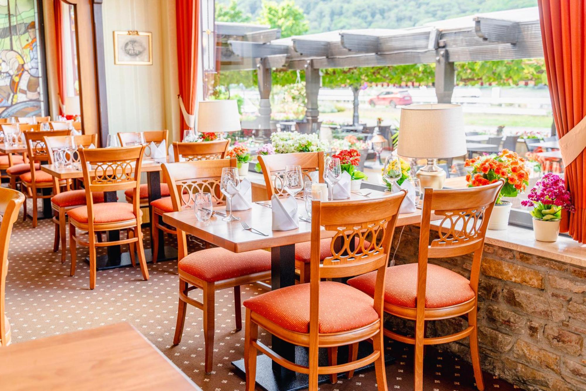 רודסהיים אם ריין Hotel Unter Den Linden מראה חיצוני תמונה